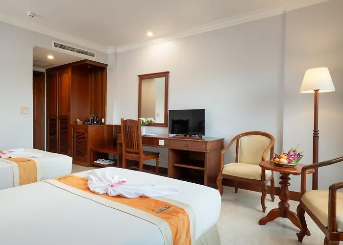 Cambodia 4*