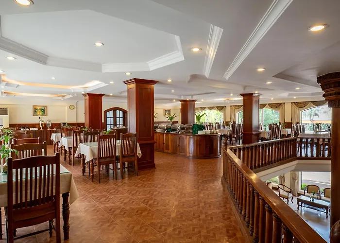 Hotel Cambodia 4*